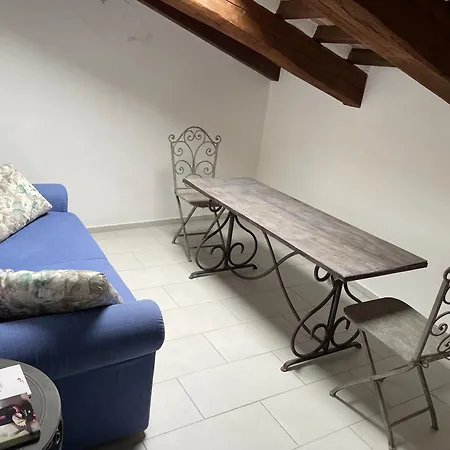 Arcangelo Homestay *